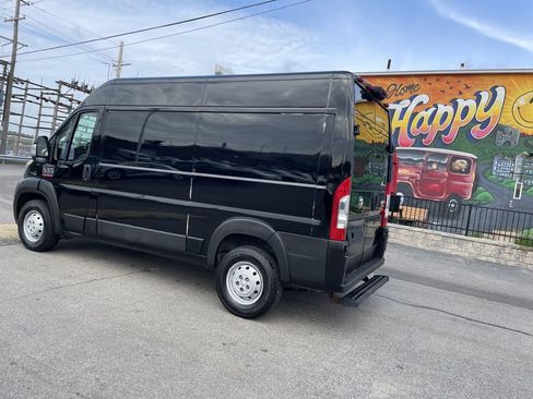 Used 2021 RAM ProMaster 1500 w/ Convenience Group FWD image 3
