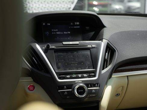 Used 2017 Acura MDX SH-AWD image 10