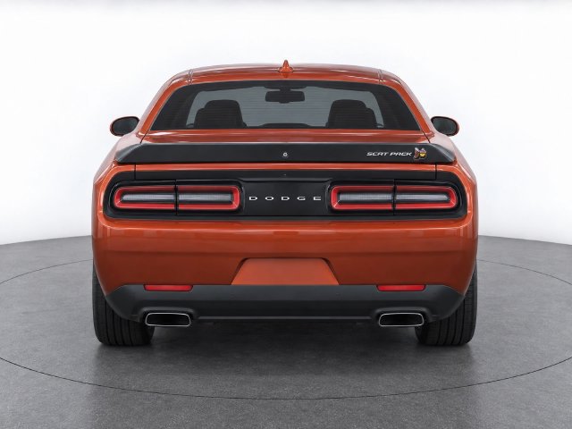 Used 2021 Dodge Challenger R/T Scat Pack RWD image 6