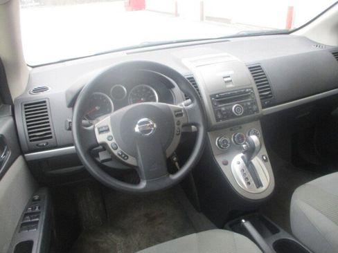 Used 2010 Nissan Sentra 2.0 SR image 7