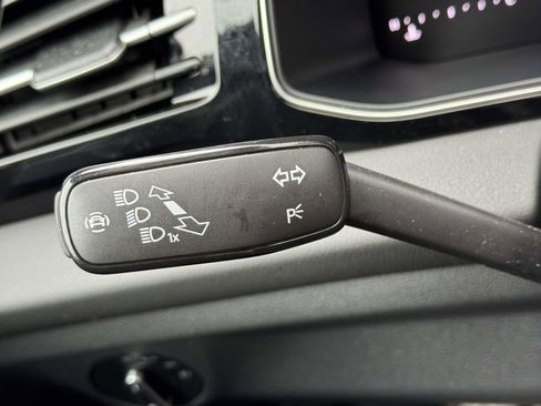 Used 2025 Volkswagen Jetta Sport image 21