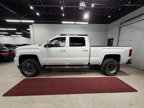 Used 2016 GMC Sierra 3500 Denali w/ Duramax Plus Package image 19