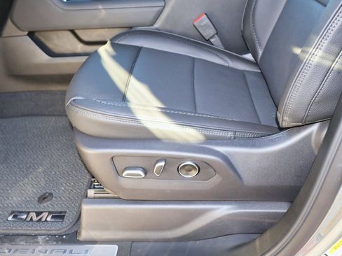 New 2026 GMC Sierra 1500 Denali image 9