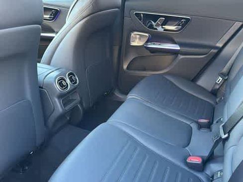 Used 2026 Mercedes-Benz GLC 300 4MATIC image 30