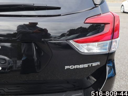 Used 2021 Subaru Forester Limited image 32