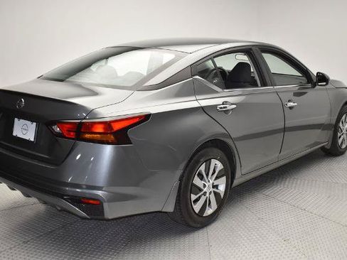 Certified 2022 Nissan Altima 2.5 S FWD image 5