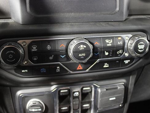 Used 2023 Jeep Wrangler Unlimited w/ Cold Weather Group AWD/4WD image 14