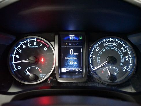 Used 2021 Toyota Tacoma TRD Sport image 16