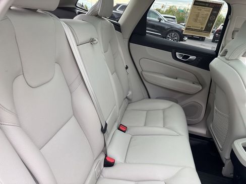 Certified 2023 Volvo XC60 B5 Plus w/ Climate Package AWD/4WD image 39