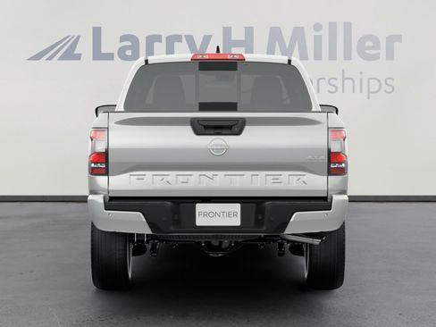 New 2026 Nissan Frontier SV w/ Tow Package AWD/4WD image 6