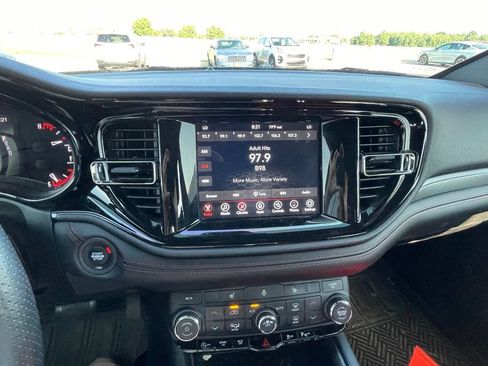 Used 2024 Dodge Durango GT w/ Blacktop Package AWD/4WD image 12