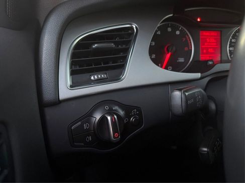 Used 2012 Audi A4 2.0T Premium image 18