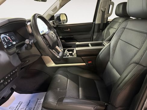 Used 2024 Toyota Tundra Limited w/ Power Package AWD/4WD image 15