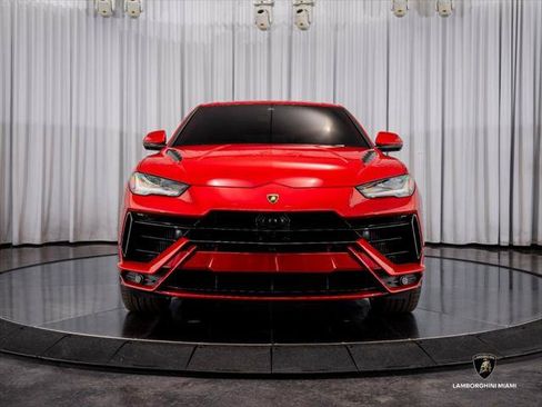 Used 2024 Lamborghini Urus S AWD/4WD image 2
