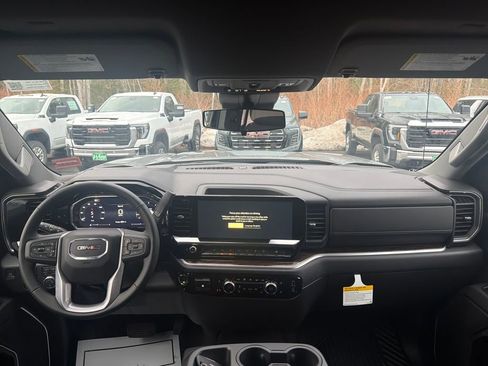 New 2026 GMC Sierra 1500 SLE w/ X31 Off-Road Package image 13