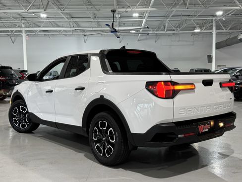 Used 2023 Hyundai Santa Cruz SEL w/ Cargo Package image 16