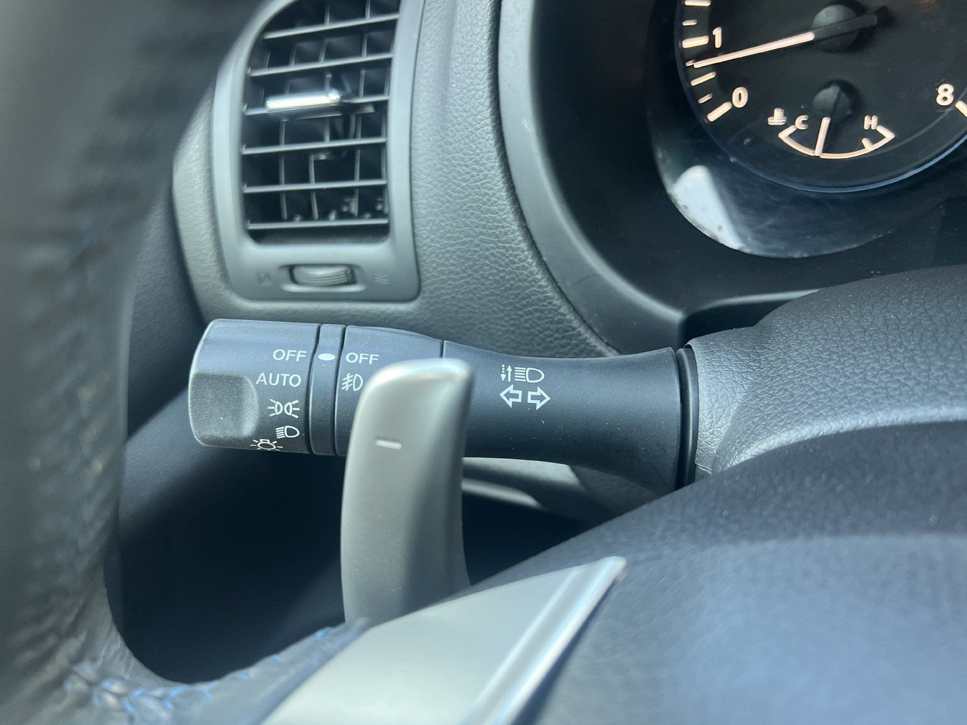 Used 2017 Nissan Altima 2.5 SR FWD image 9