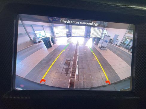 Used 2022 Jeep Wrangler Unlimited Sport image 17