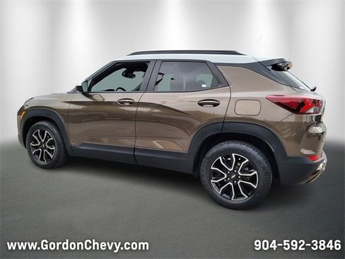 Used 2022 Chevrolet TrailBlazer ACTIV w/ Technology Package image 3