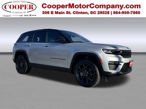 New 2025 Jeep Grand Cherokee Limited image 1