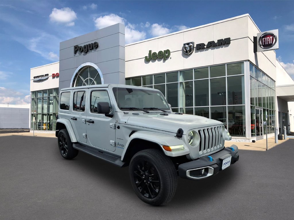 Used 2023 Jeep Wrangler Unlimited Sahara w/ Cold Weather Group AWD/4WD image 1