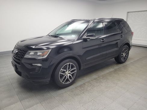 Used 2018 Ford Explorer Sport image 2