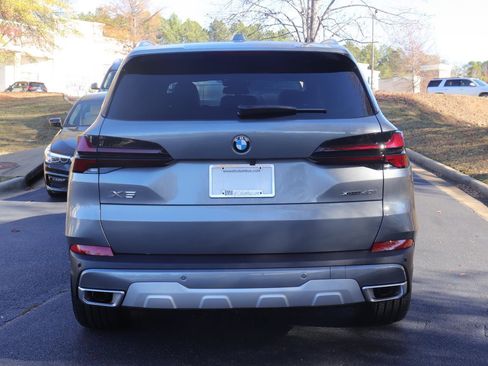 New 2026 BMW X5 xDrive40i w/ Premium Package image 6