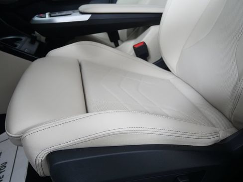 Used 2024 BMW X1 xDrive28i w/ Premium Package AWD/4WD image 9
