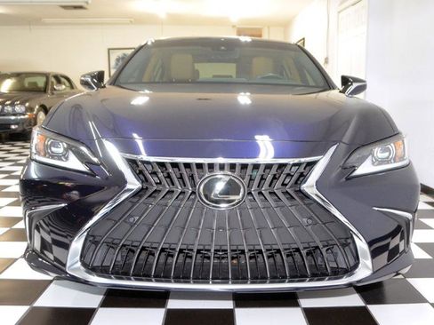Used 2022 Lexus ES 350 w/ Premium Package FWD image 4