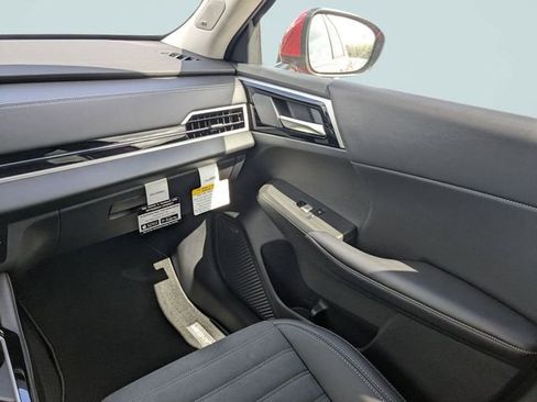 New 2026 Mitsubishi Outlander SE FWD image 16