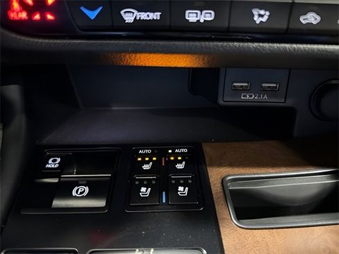 Used 2022 Lexus RX 350L FWD w/ Premium Package image 23