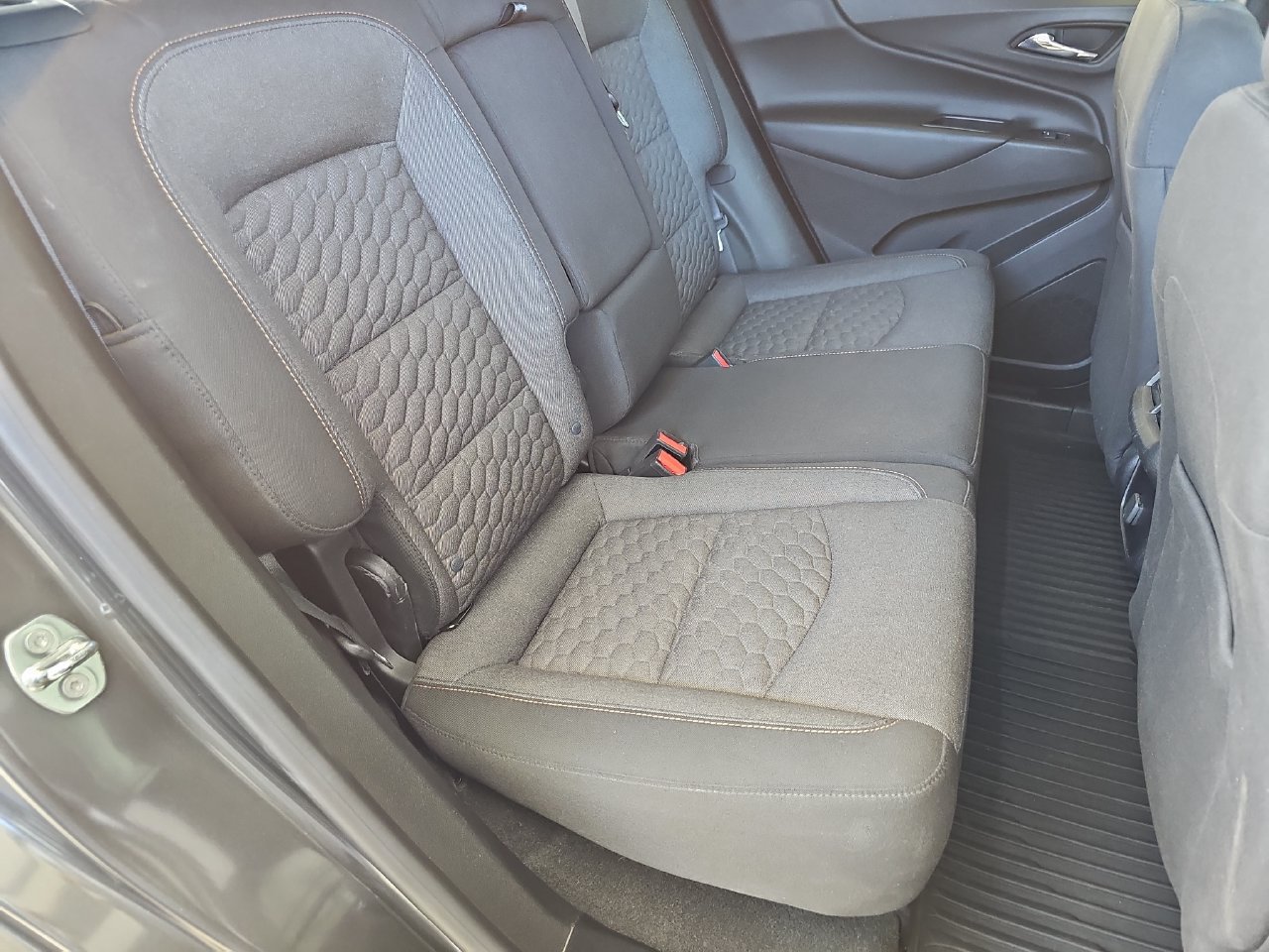 Used 2018 Chevrolet Equinox LT AWD/4WD image 15