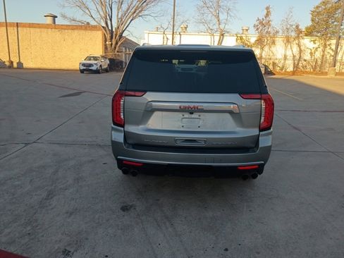 Used 2023 GMC Yukon Denali image 10