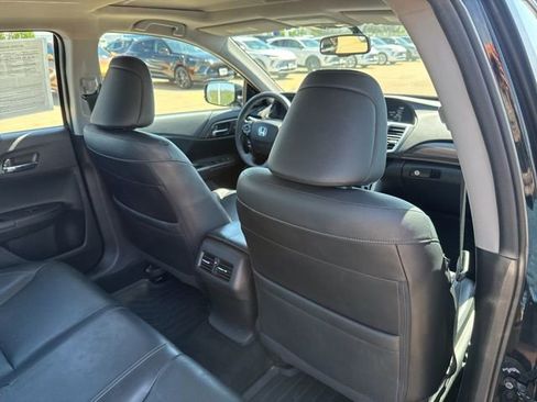 Used 2016 Honda Accord EX-L image 45