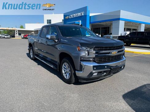 Used 2022 Chevrolet Silverado 1500 LT w/ Convenience Package II AWD/4WD image 1