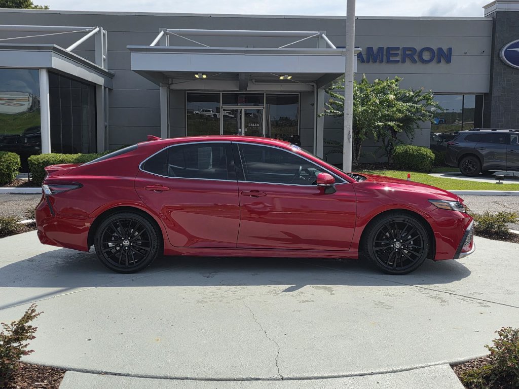 Used 2022 Toyota Camry XSE FWD image 31