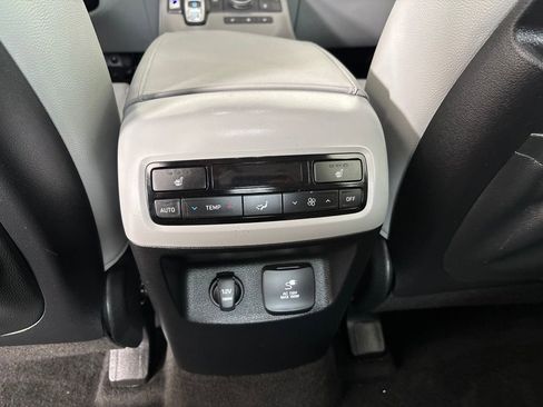 Used 2022 Hyundai Palisade SEL w/ Premium Package FWD image 23