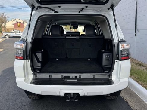 Used 2024 Toyota 4Runner SR5 Premium image 16