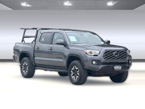 Used 2021 Toyota Tacoma TRD Off-Road w/ Technology Package AWD/4WD image 6