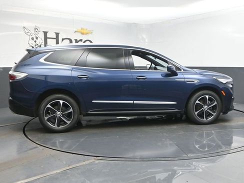 Used 2024 Buick Enclave Essence w/ LPO, Touring Package image 37