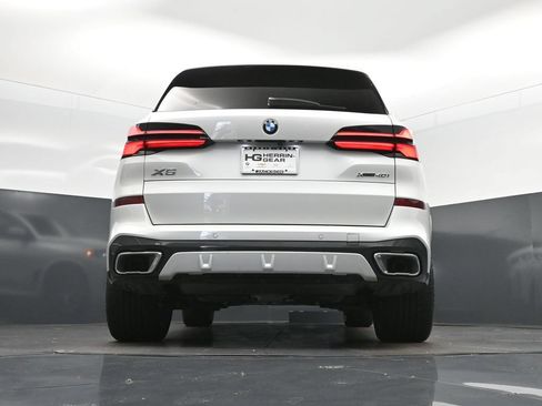 Certified 2026 BMW X5 xDrive40i w/ M Sport Package AWD/4WD image 41