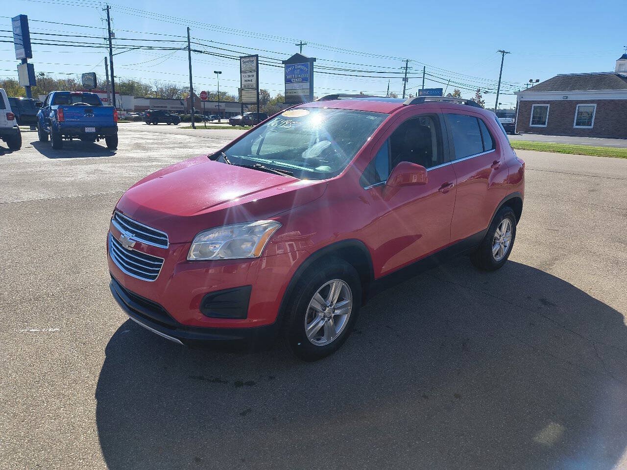 Used 2015 Chevrolet Trax LT w/ LT Sun and Sound Package AWD/4WD image 14
