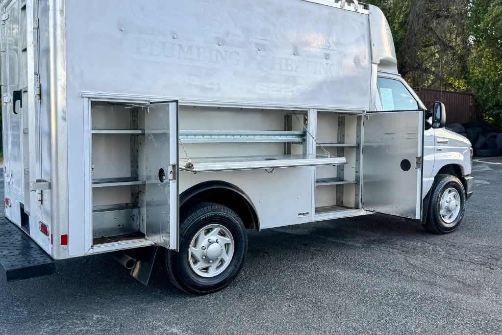 Certified 2017 Ford E-350 and Econoline 350 Super Duty w/ Power Windows & Locks Group RWD image 15
