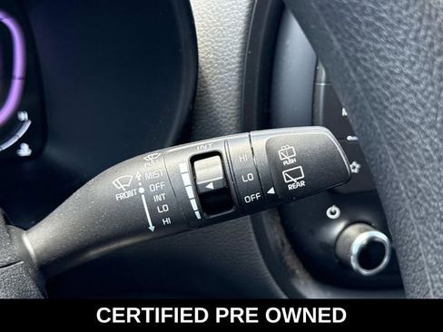 Used 2025 Kia Soul LX FWD image 25