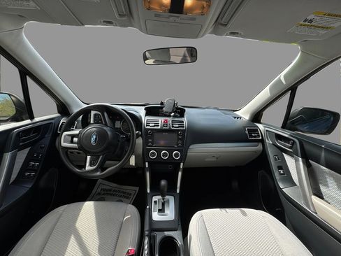 Used 2018 Subaru Forester 2.5i w/ Alloy Wheel Package AWD/4WD image 9