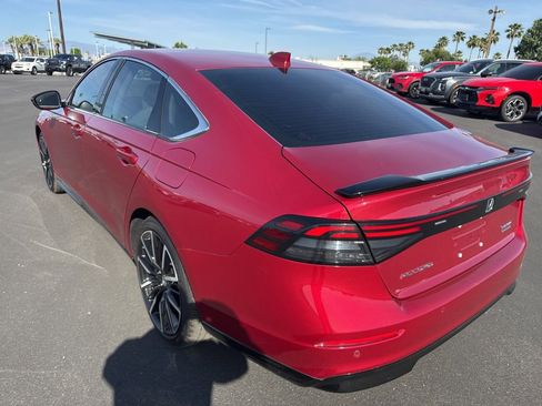 Used 2025 Honda Accord Touring image 3