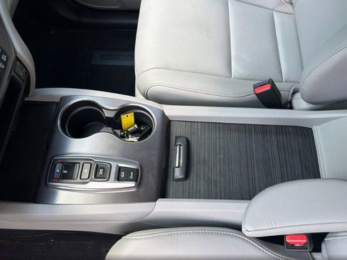 Used 2021 Honda Pilot EX-L image 11