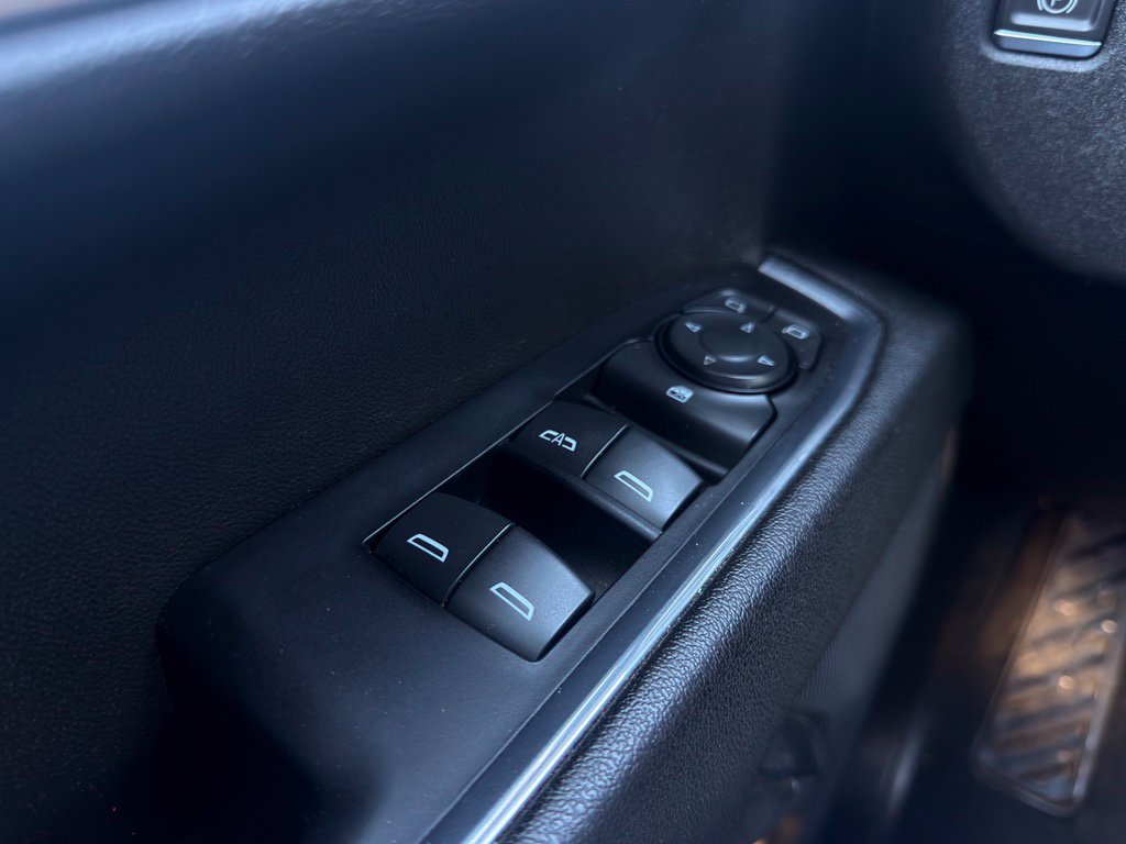 Used 2024 Chevrolet Silverado 1500 RST w/ Z71 Off-Road Package AWD/4WD image 9