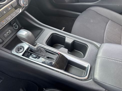 Used 2025 Nissan Sentra SV FWD image 20