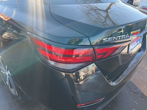 Certified 2022 Nissan Sentra SV image 33